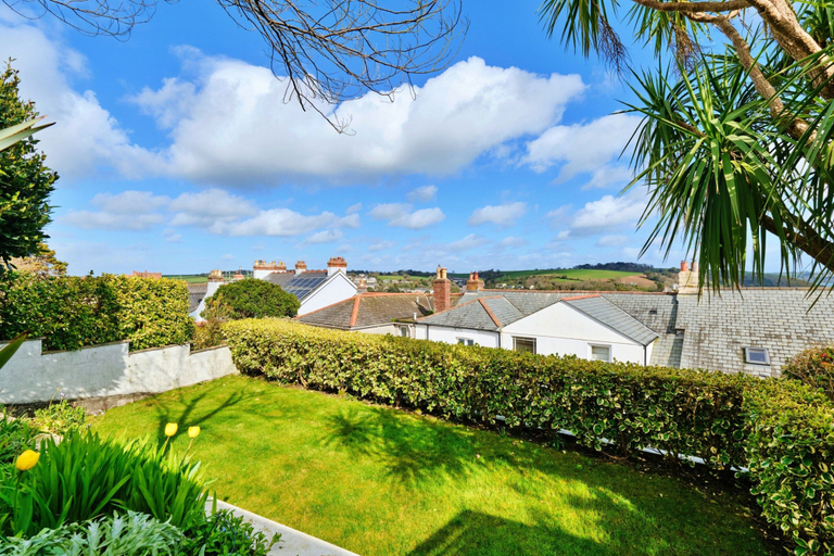 Garden 4, Holiday Home in Falmouth With Harbour Views, Cornwall