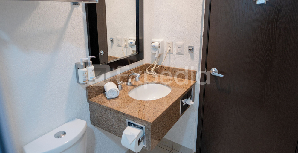Bathroom 5, HS HOTSSON Smart Value Tampico, Tampico