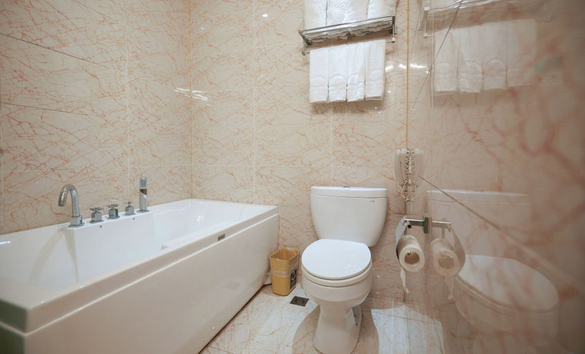 Bathroom 3, Quanzhou Great Wall Days Hotel, Quanzhou