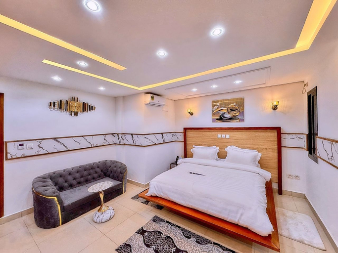 Room 2, D500 RESIDENCE, Wouri