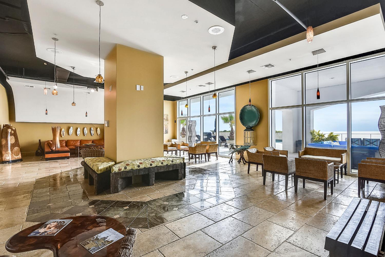Food & Drinks, Emerald 705, Galveston