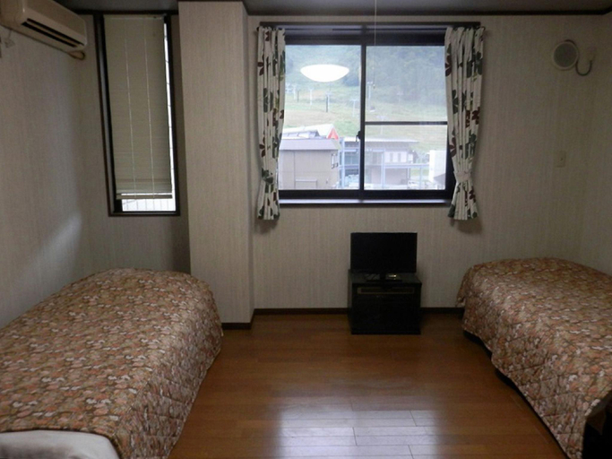 4, Sanrokusou, Hakusan