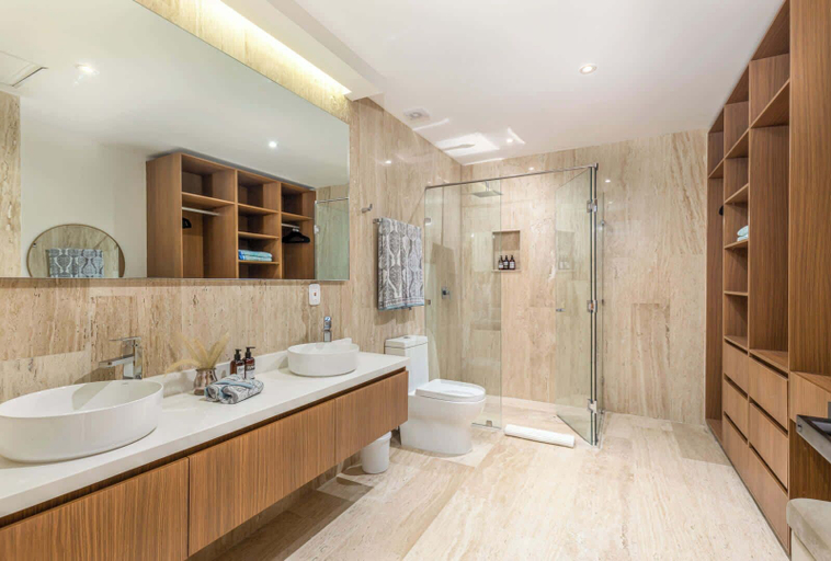 Bathroom 3, Luxury 2 BR Condo - Oceanview Pool - Gym, La Paz