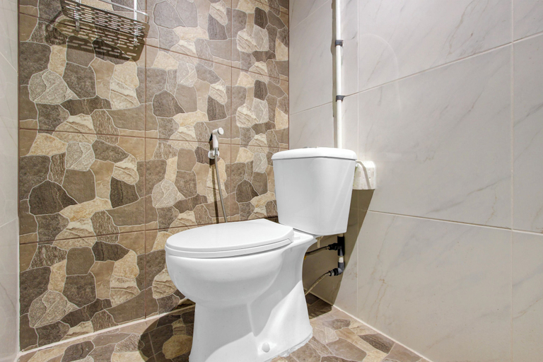 Bathroom 4, Hotel O near Ahmad Yani International, Semarang