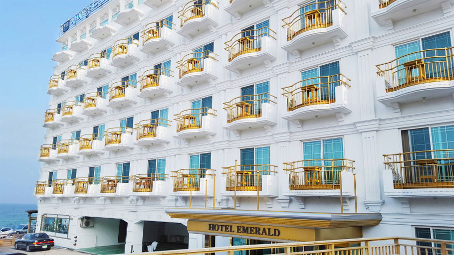 Exterior & Views 4, Gyeongpo Emerald Beach Hotel, Gangneung