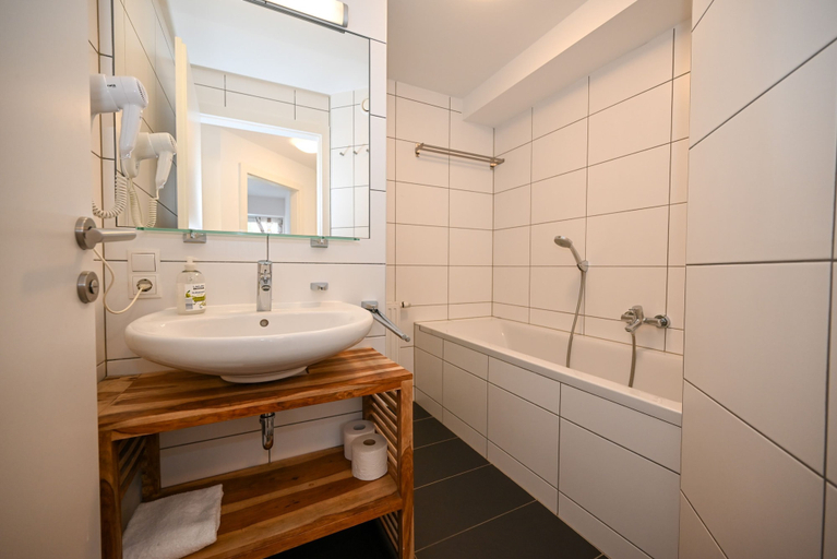 Room 5, Residence Alpin TOP 3 - Kaprun Incl Summer Card, Zell am See