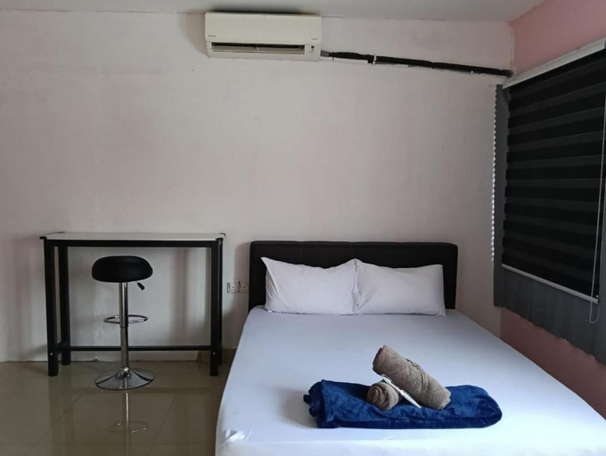 Room 5, JSW PRAMLee, Penang Island