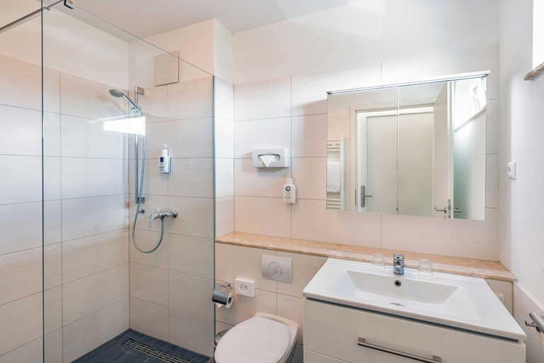 Bathroom 4, SEETELHOTEL Nautic Usedom Hotel & Spa, Vorpommern-Greifswald