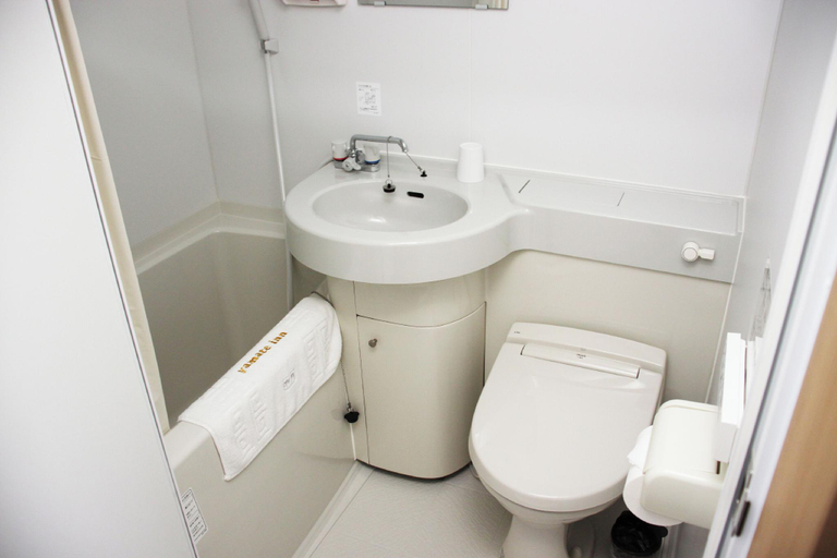 Bathroom, Business Hotel Yamate Inn, Kōfu