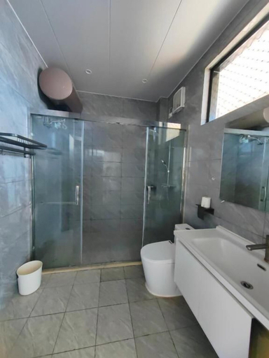 Bathroom 3, MERMAID N2, Nggosi