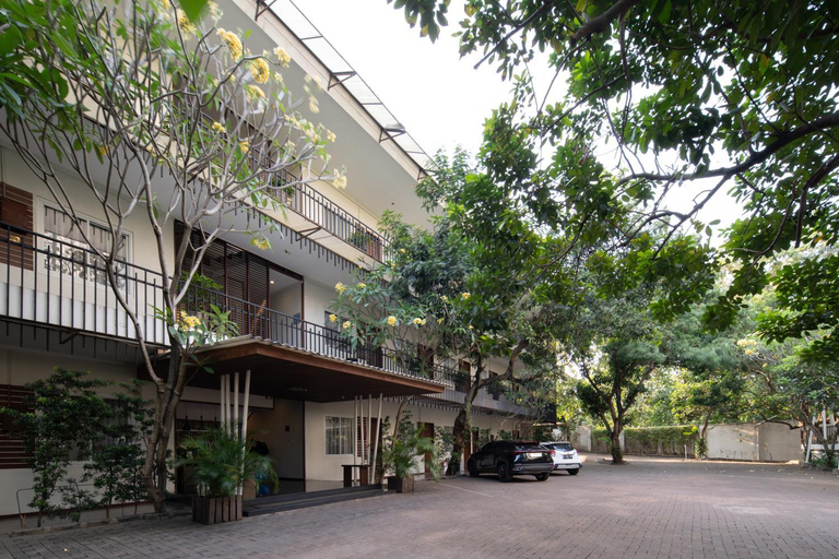 Entrance 4, Cove Valley Residence, South Jakarta