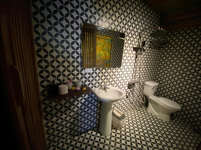 Bathroom 4, Sapa Houses, Sa Pa