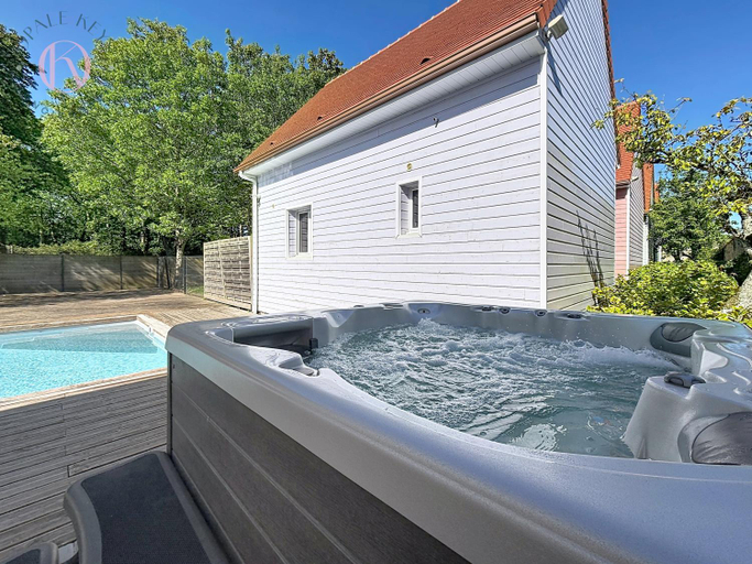 Sport & Beauty 4, Les 5 Lodges du Chateau - Piscine & Jacuzzi, Pas-de-Calais