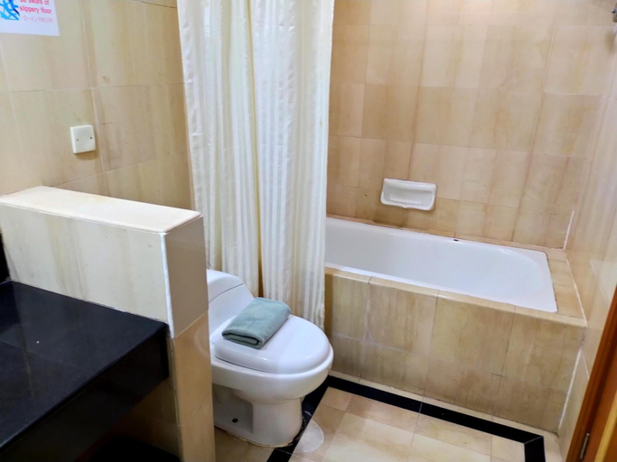 Bathroom 5, Tang Dynasty Hotel, Kota Kinabalu