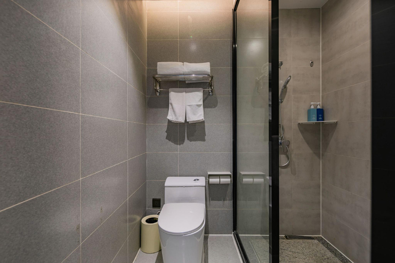 Bathroom 4, Starway Hotel Yan'An Baotashan Erdao Street, Yan'an