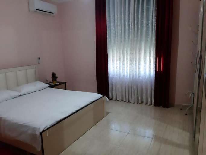 Bedroom 2, Guesthouse Naska, Beratit