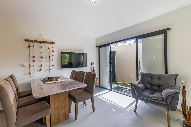 Dining 5, 160D-Casa com 4 suítes- Japaratinga-AL, Japaratinga