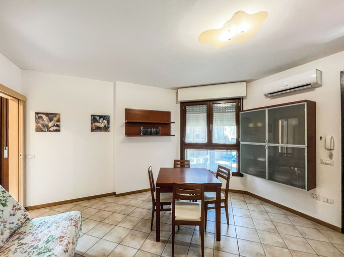 Room 2, Casa Giugno, Bologna