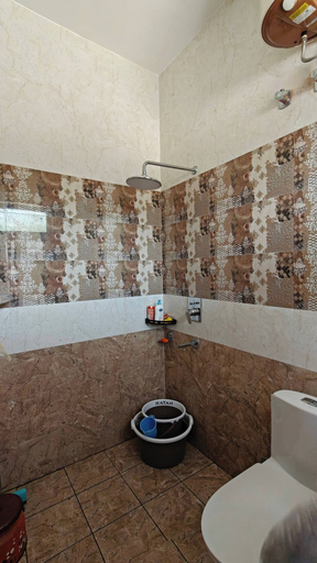 Bathroom 3, Summer Valley Cottage 3bhk Duplex Apartment, Kangra