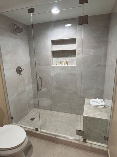 Bathroom 5, The Chateaux Deer Valley, Summit