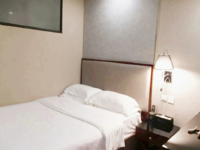 Bedroom, Phoenix Regalia Hotel (Chengdu Chunxi Road Taikoo Li Store), Chengdu