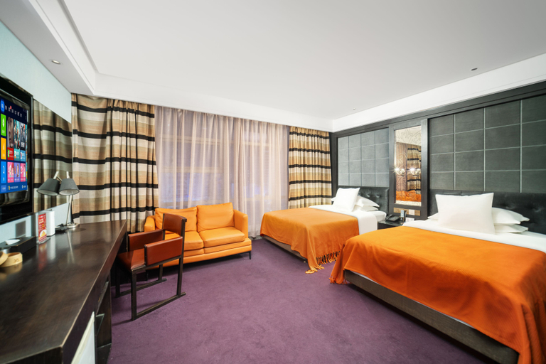 Bedroom 2, Urumqi Bayinhe Hotel, Ürümqi
