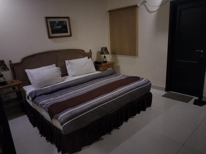 Bedroom 2, New Panoramic Hotel, Lahore