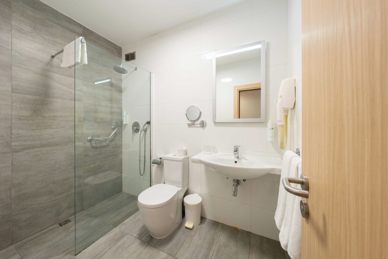 Bathroom 5, Santana Hotel & SPA, Saint Paul's Bay