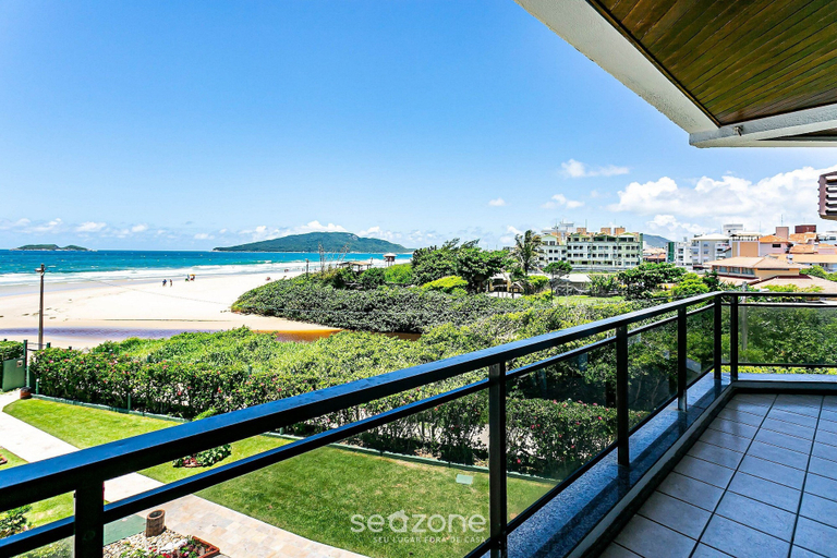 Property grounds, Apto With Panoramic View of the sea Front Por204, Florianopolis