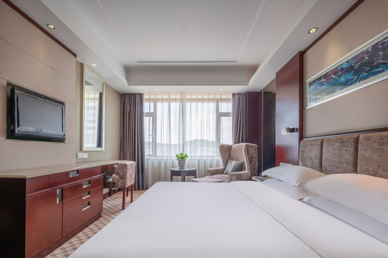 Bedroom 2, Asia Hotel Yantai, Yantai