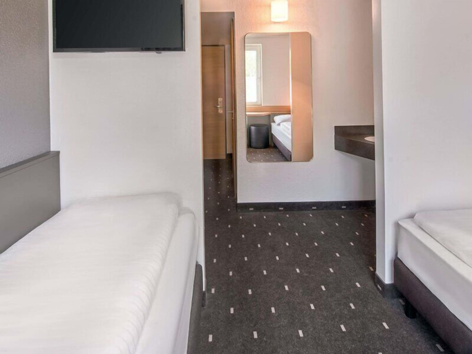Bedroom 4, B&B Hotel Offenbach-Süd, Offenbach am Main