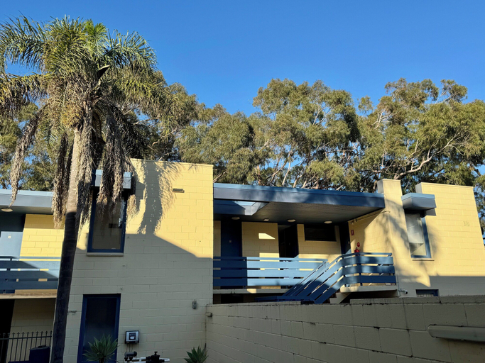 Exterior & Views 2, Pathfinder Motel, Melbourne