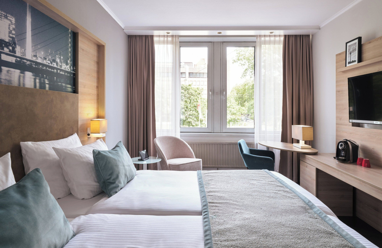 Bedroom 4, Leonardo Royal Hotel Düsseldorf Königsallee, Düsseldorf