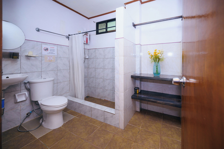 Bathroom 4, Silverise Guest House, El Nido
