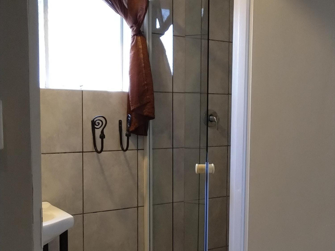 Bathroom 3, ASAMe @ Oppi-Rivier, Dr Ruth Segomotsi Mompati