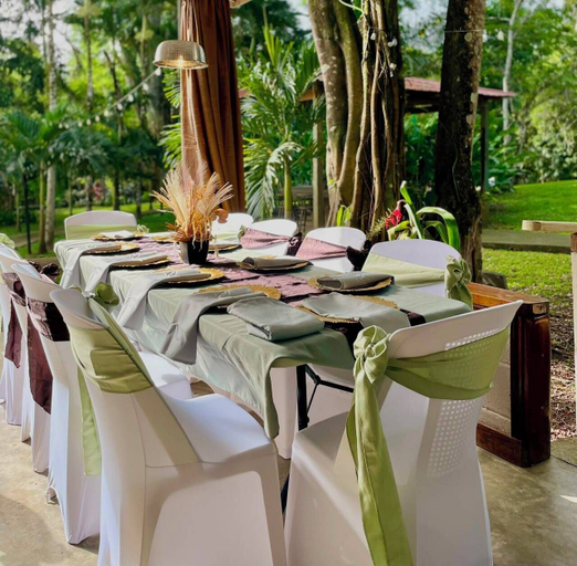 Food & Drinks 4, Warrie Head Resort