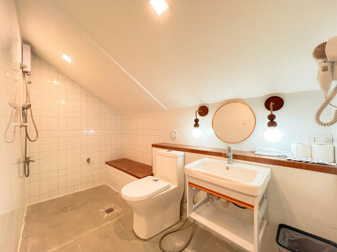 Bathroom 3, Senare Boracay Hotel, Malay