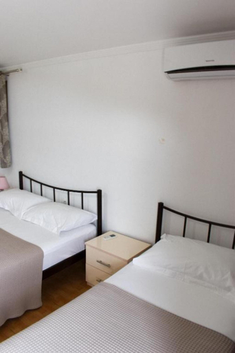 Room 5, Kompleks Angjelo, Sarandës