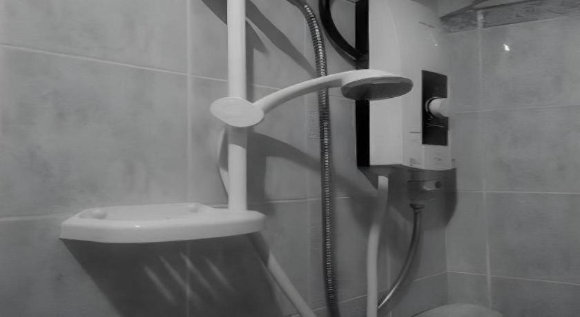 Bathroom 3, Zemkamps Chalet, Jordan