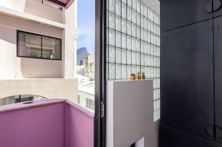 Room 4, The Urban Nest by Ctha, City of Cape Town