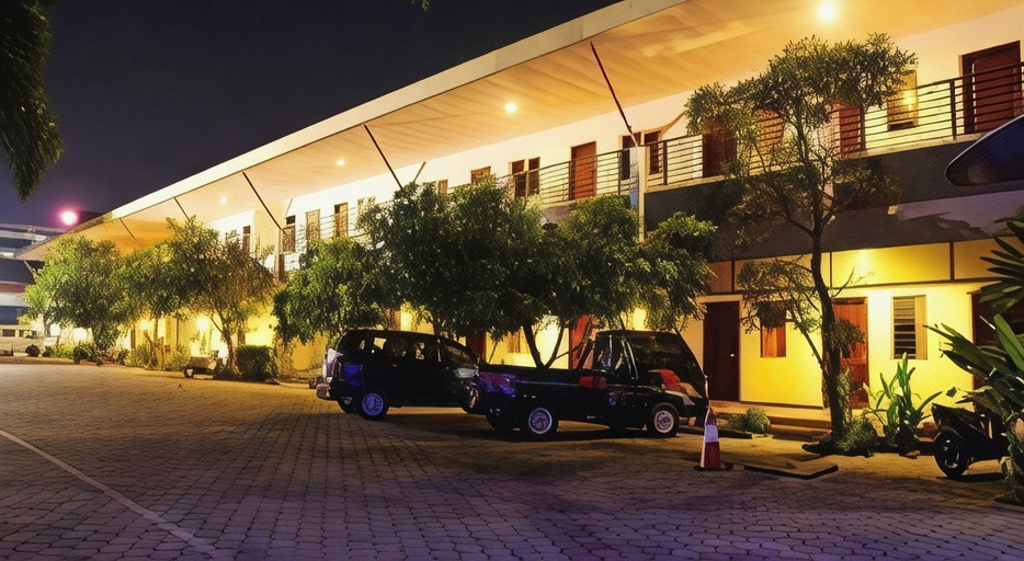Exterior & Views 5, Hotel Kings Kudus, Kudus