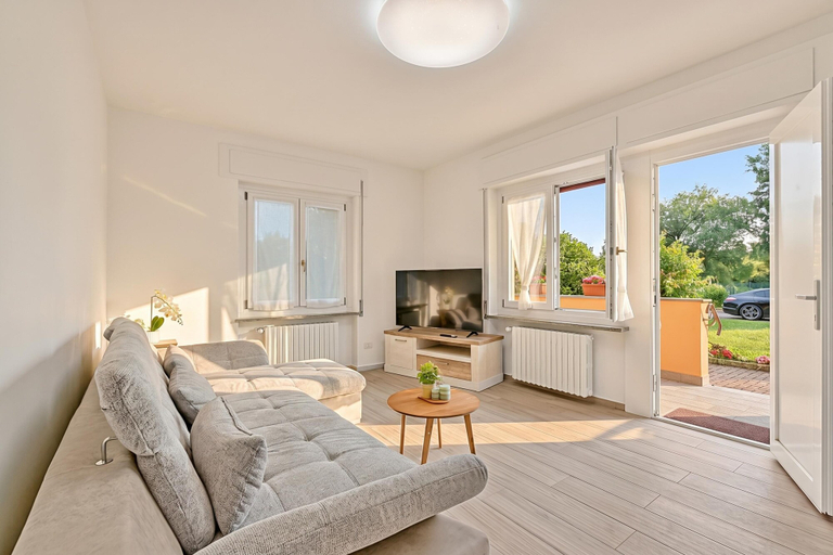 Living area 3, Diamond Lake Apartment, Varese