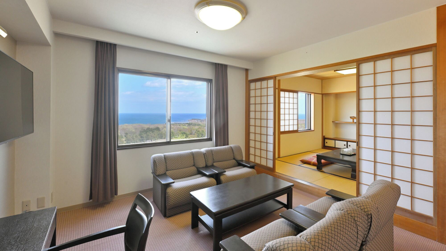 Living area 2, Livemax Resort Kanonji, Kan'onji