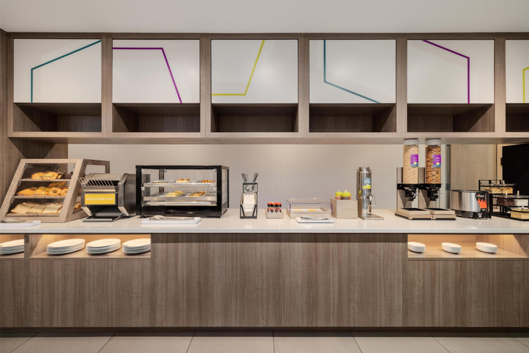 Food & Drinks 4, Home2 Suites By Hilton Springfield, Sangamon