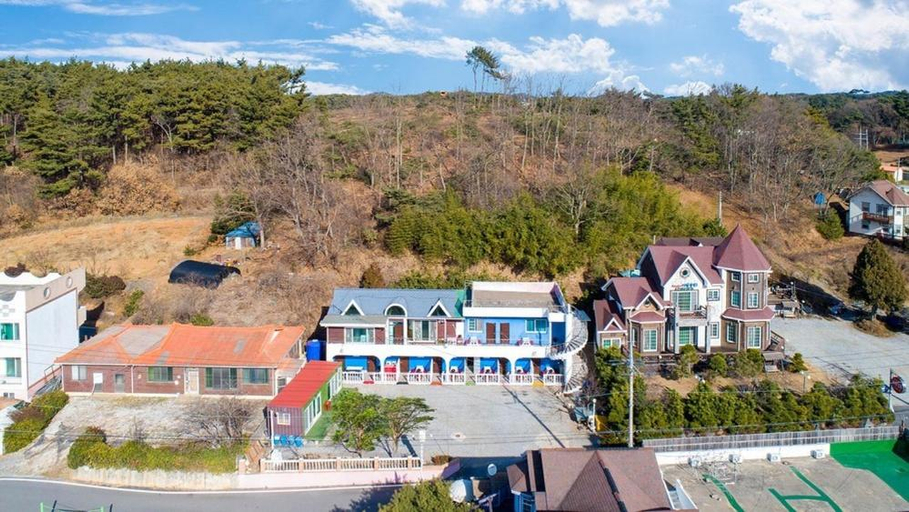 Others 2, Anmyeondo 7th Cat Pesnion, Taean