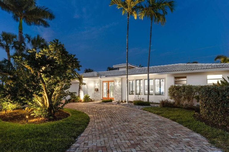 Room 3, Heated Pool - Luxury Kitchen - 1 Mile to Beach, Broward