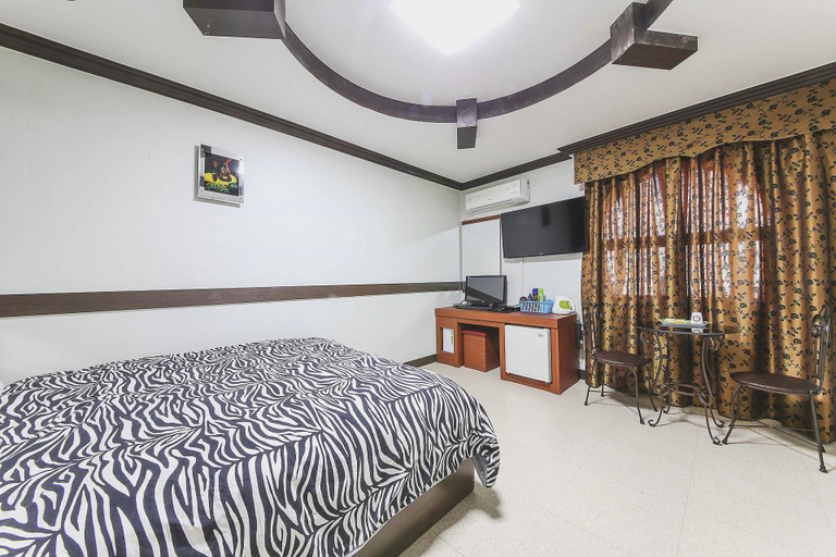 Bedroom 4, Mokpo Haevichi, Muan