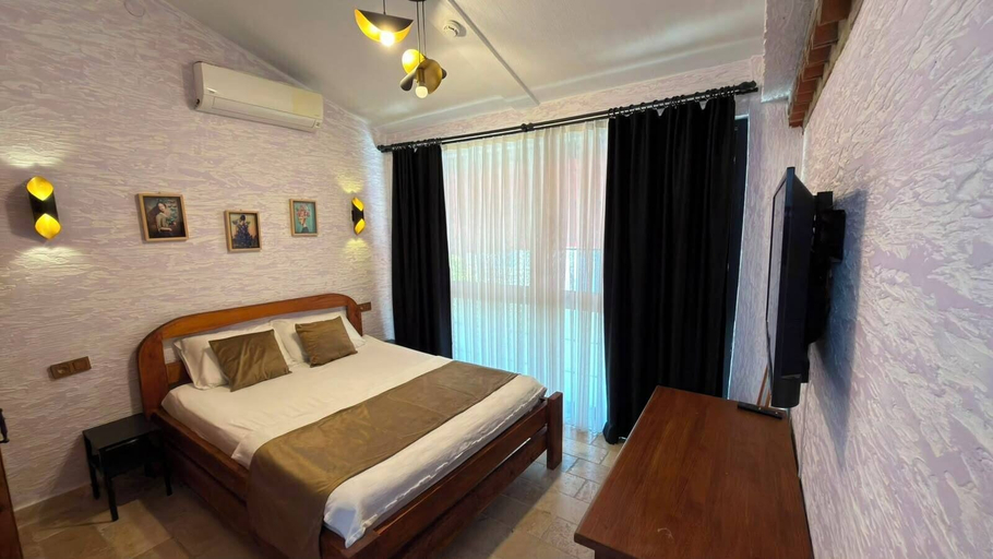 Room 3, Yusuf Han Alacati, Çeşme