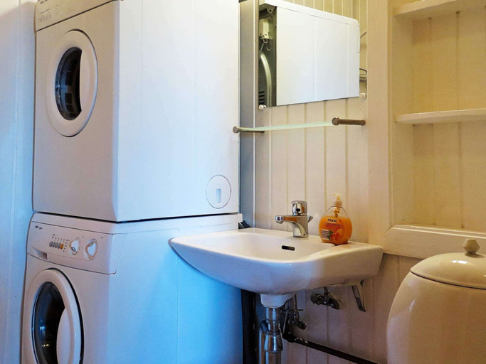 Bathroom, 8 Person Holiday Home in Harboore, Lemvig