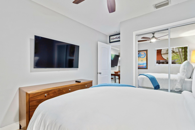 Others 4, Wilton Manors 2BR Charm Walk to the Drive, Broward